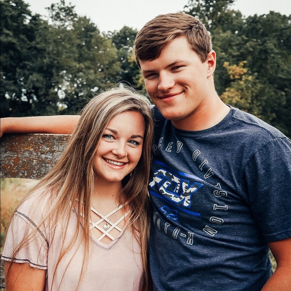 Meet your Posher, Brecken - Picture 1 of 1